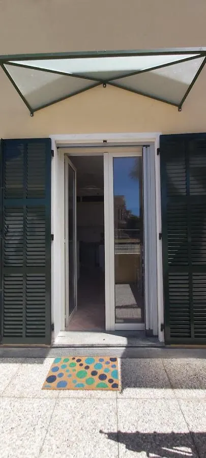 Apartment Appartamento La Spiaggia Bordighera